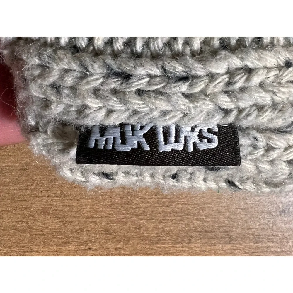 Muk Luks Womens Knit Beanie Pom Pom Warm Winter Hat Snow Cap‎ - Picture 2 of 4